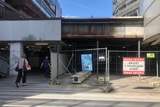 Dobrá zpráva: Praha opraví zchátralou terasu na Budějovické